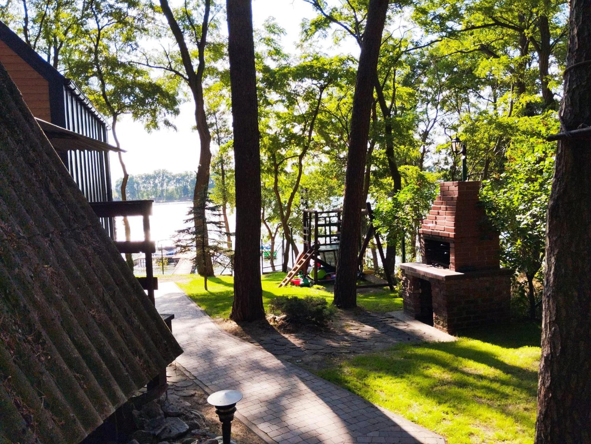Ostoja Slesin Villa Екстериор снимка